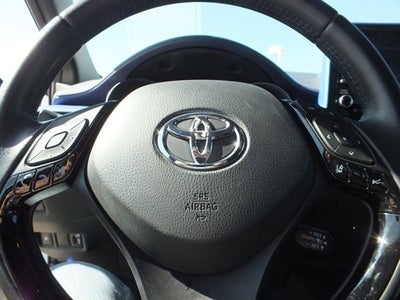 2022 Toyota C-HR XLE *1-OWNER*