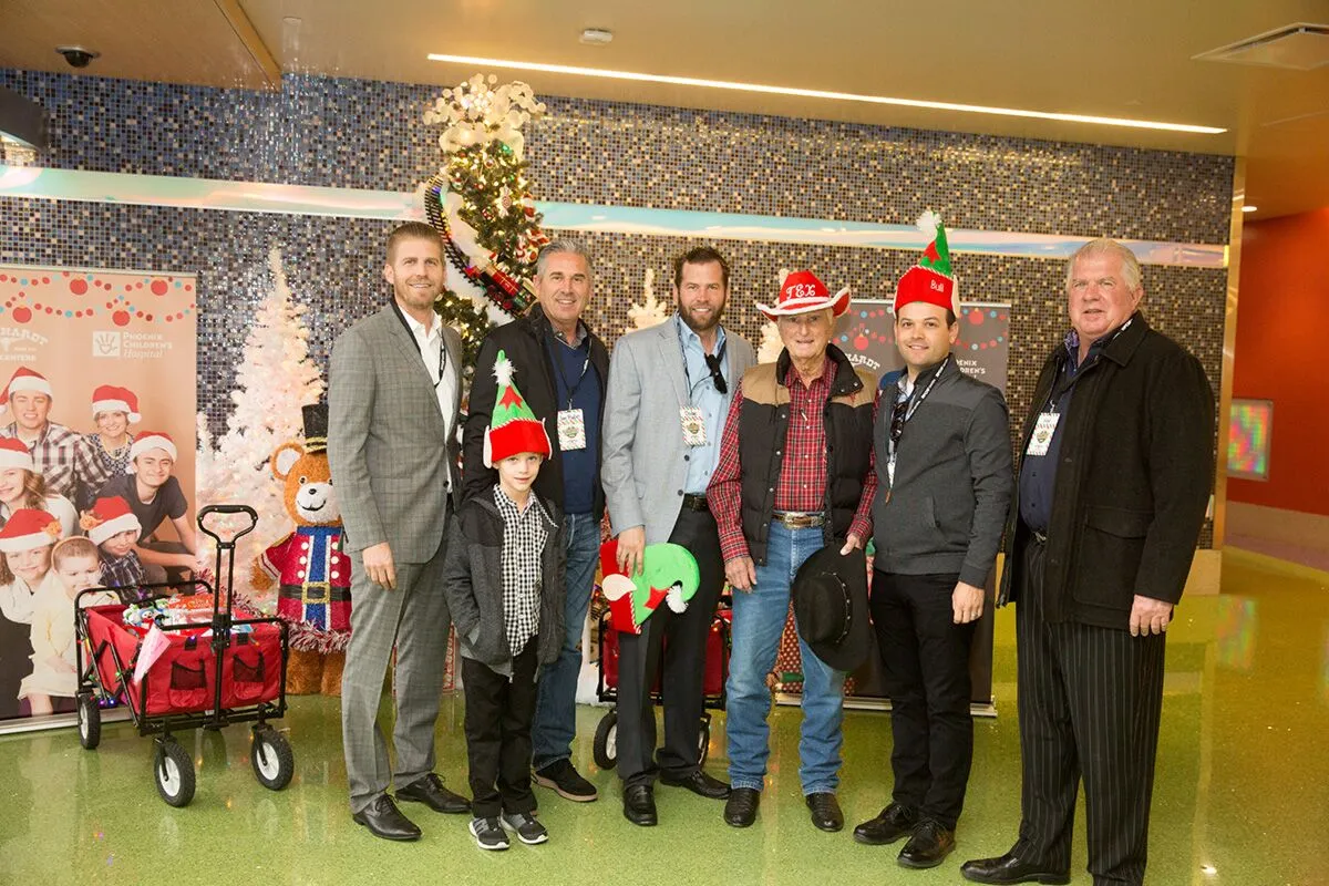 The Earnhardt Family (Derby, Jim Babe, Dodge, Tex, Bull, and Hal) at Phoenix Children's Hospital